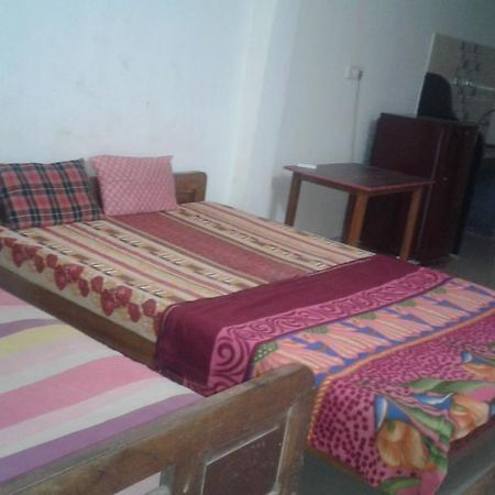 Shanti Guest House 阿姆波尔 外观 照片